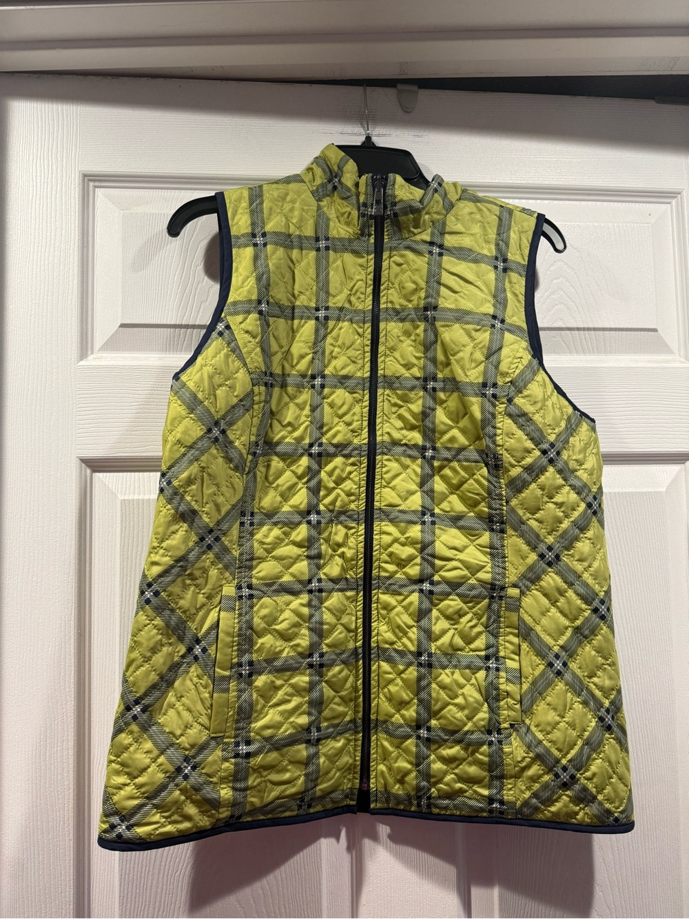 Quilted Plaid Lightweight Vest in Lime Green. Size large